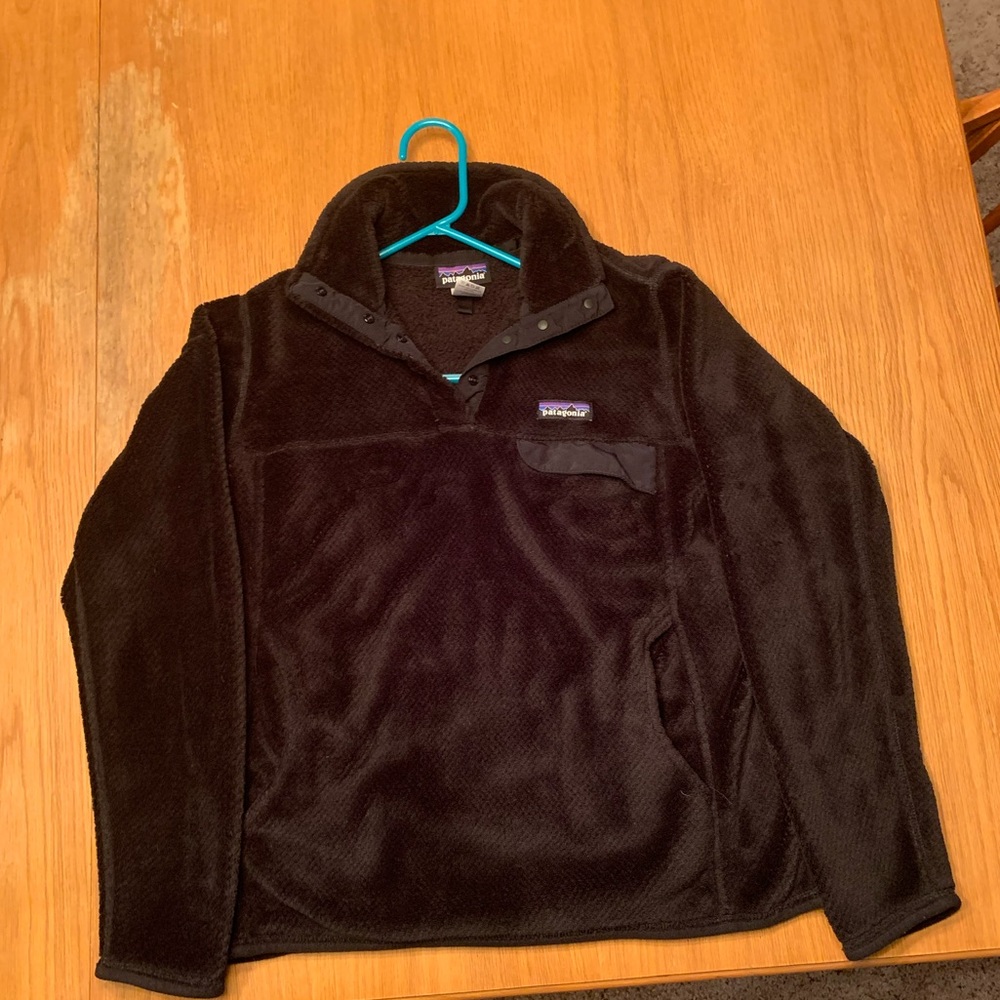 Women’s Patagonia pullover
